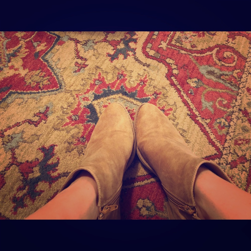 Akira booties